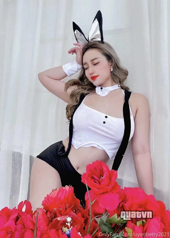 Uyen-Betty-Onlyfans-Leak-102.jpg